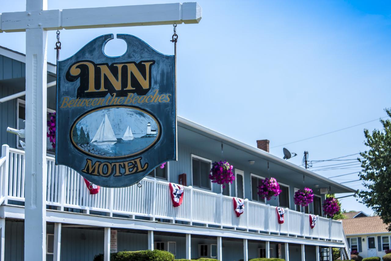 Inn Between The Beaches & Villager York Exterior photo